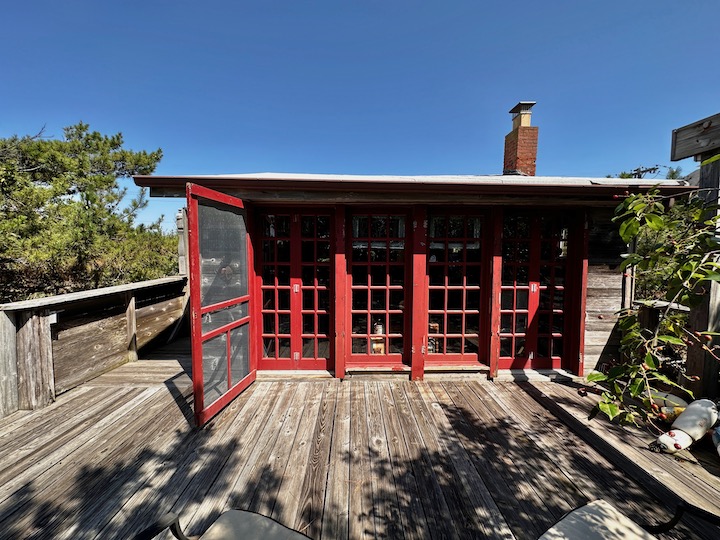 Original Oceanfront Cottage